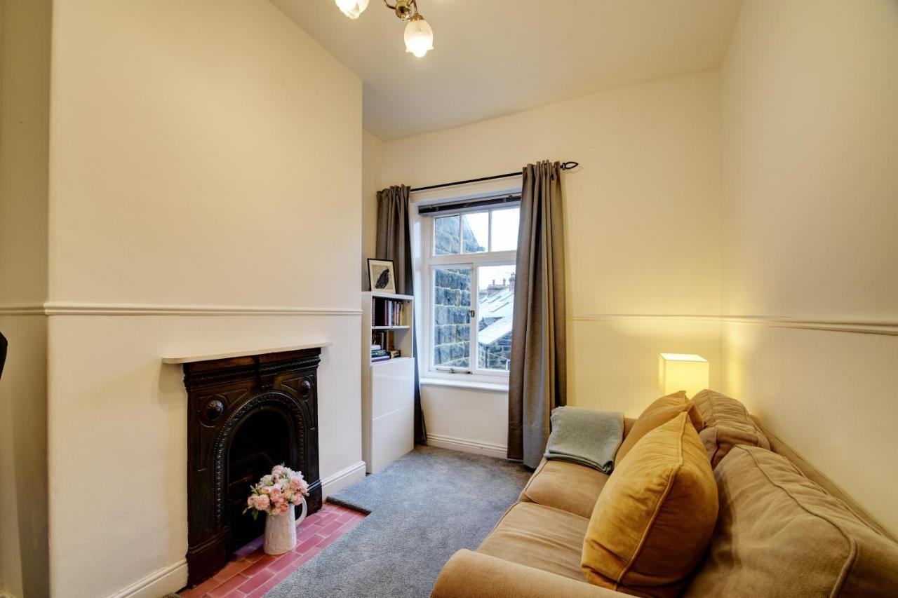 Spacious Victorian Townhouse Near Hcc With Off Street Parking Harrogate Esterno foto