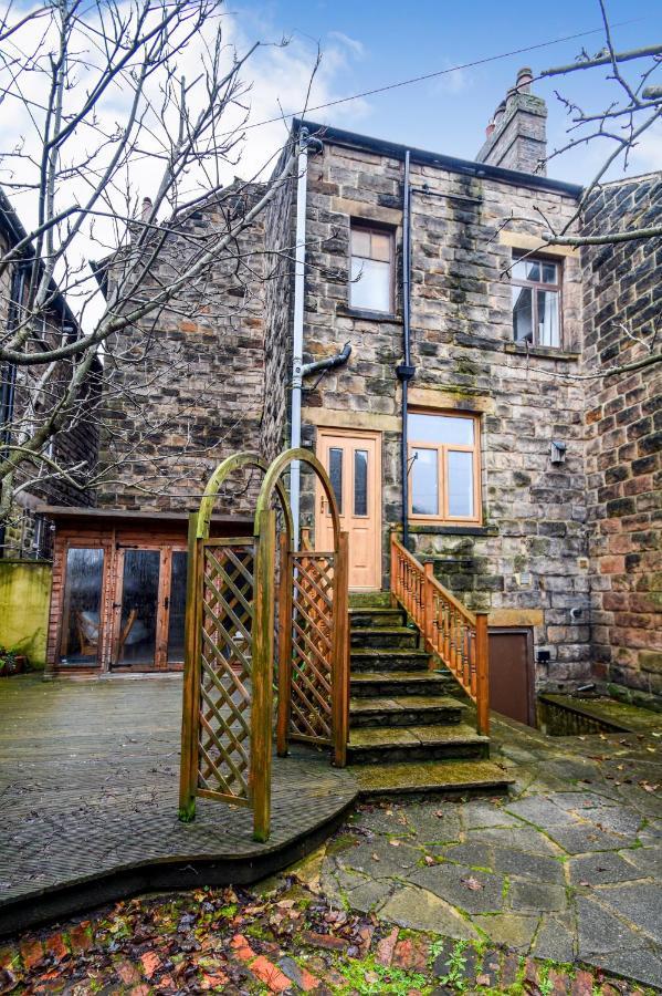 Spacious Victorian Townhouse Near Hcc With Off Street Parking Harrogate Esterno foto